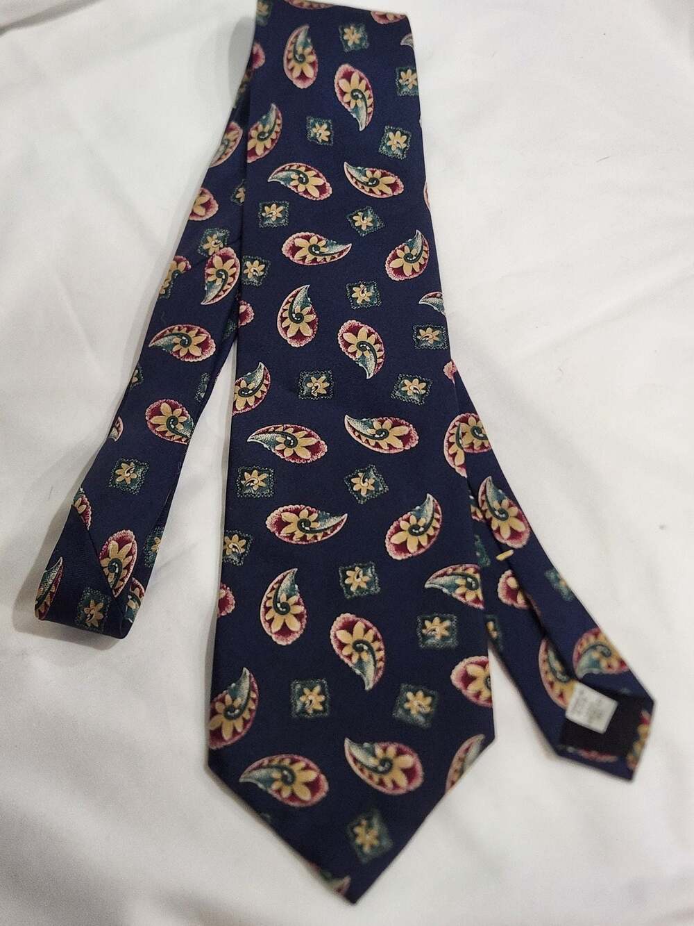 Oscar de la Renta Couture Collection 100% Silk Paisley and Floral Necktie